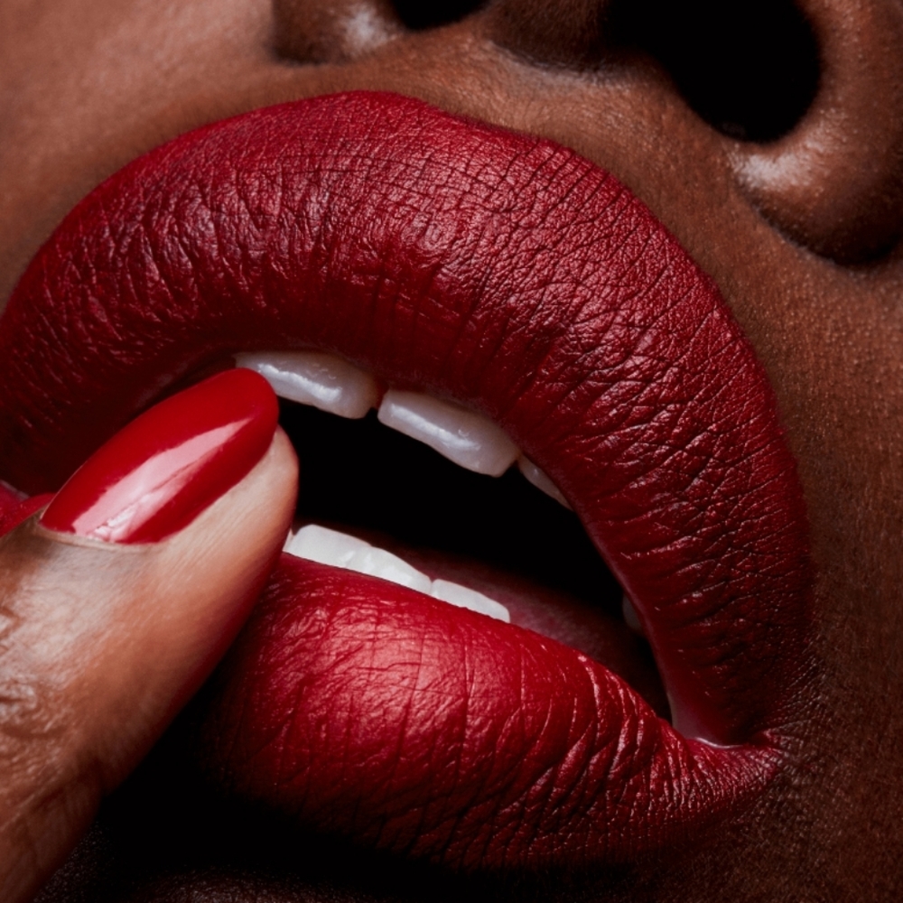 MAC Russian Red Matte Lipstick Lunar New Year - Picture 8 of 12